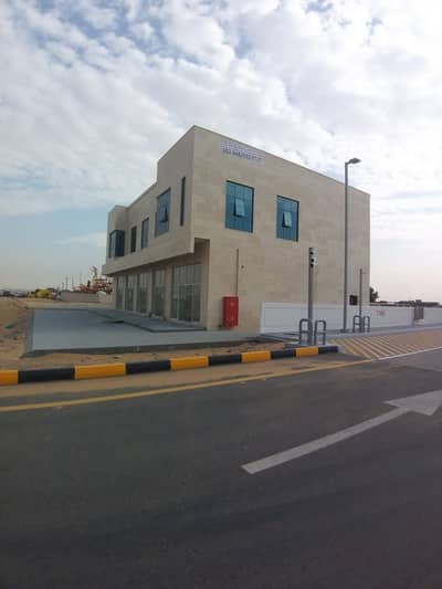 Office for Rent in Al Sajaa Industrial, Sharjah - For rent 6 offices in Sharjah / Sajaa area  New building first inhabitant excellent location on the main street