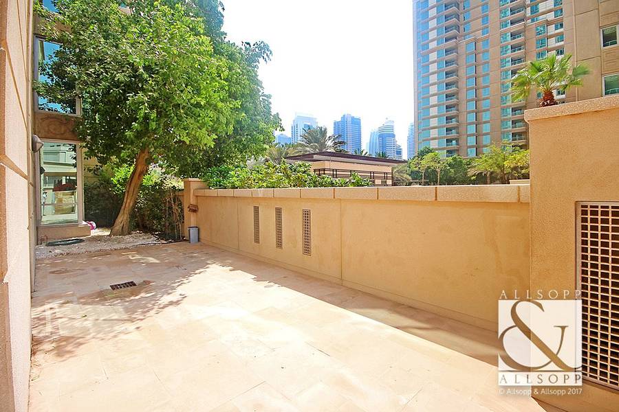 Large Private Garden | Vacant | 2 Bedrooms
