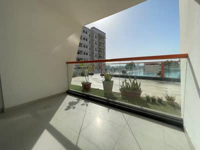 WELL MAINTAINED/ HUGE BALCONY/ PRIME LOCATION