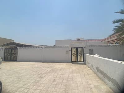 An Arab house for rent in Ajman, Mushairif, location 5 rooms + majlis + hallkitchens