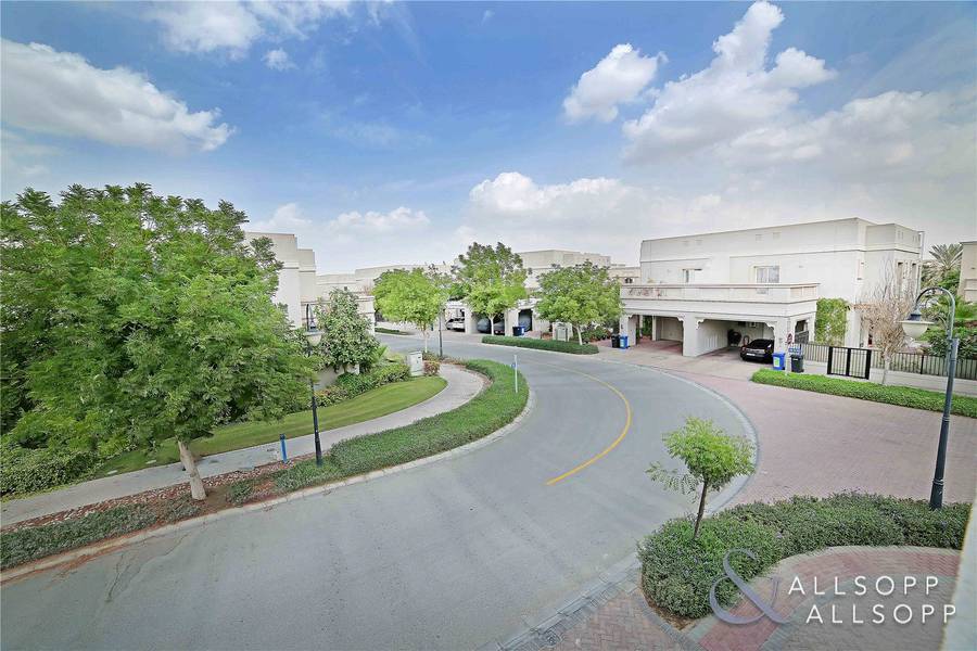 Owner Occupied | 3 Bedrooms | Park View | Owner Occupied | 3 Bedrooms | Park View |