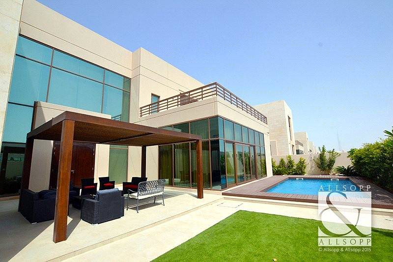 Exclusive | Upgraded | Private Pool | 5 Bed<BR/><BR/>