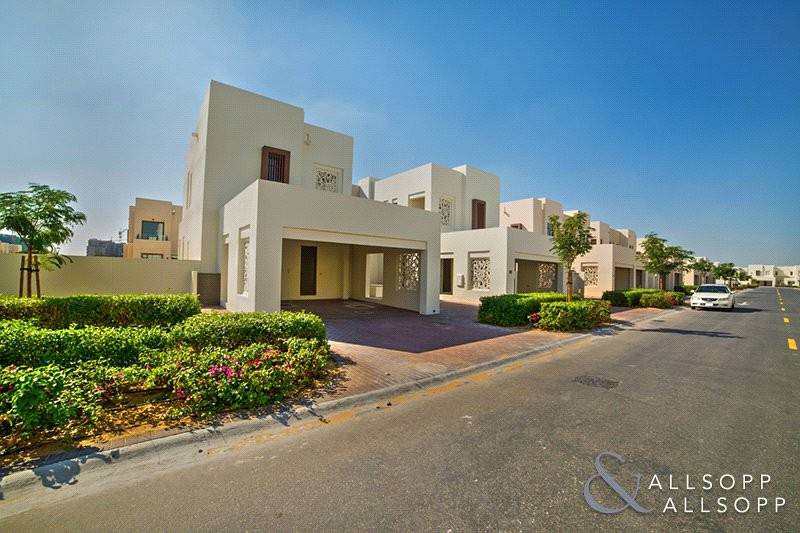 Mira Oasis 1 | Corner Plot | View Today