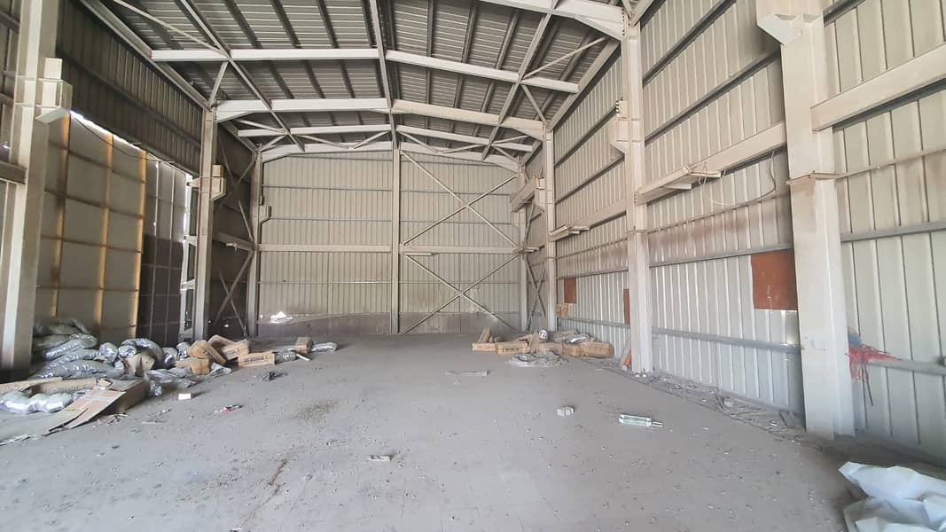 Warehouse with open yard  110,000 SQFT