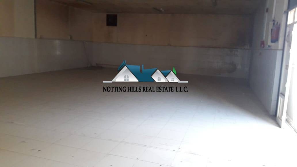 2200 SQ FT Warehouse @AED65000 aailable fr rent in Sanaya Ar