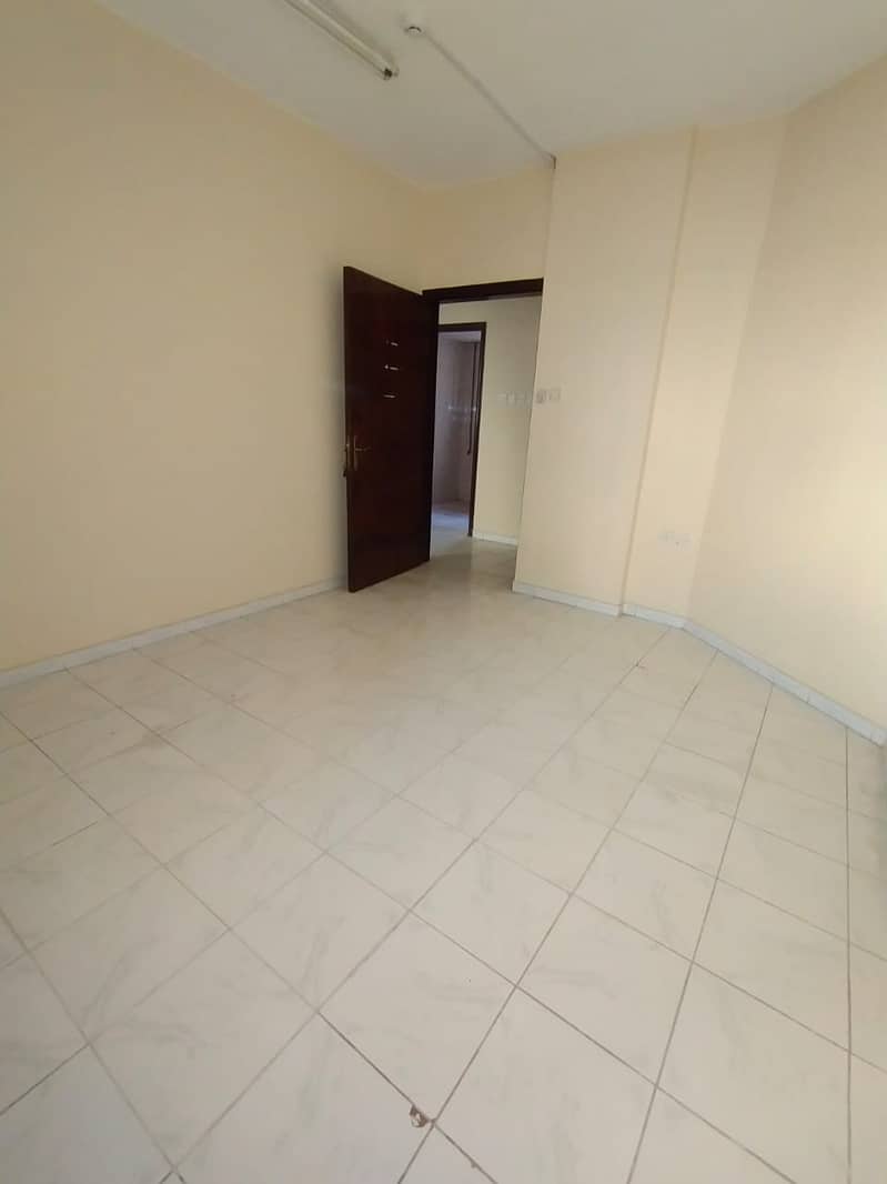 Al Qasimia 2 卧室 19000 AED 7589883