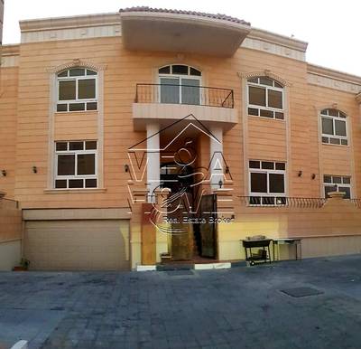 Private Entrance 5 Bed Villa with Private Garage Private Entrance 5 Bed Villa with Private Garage