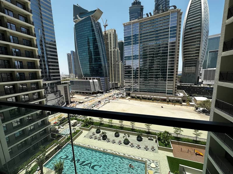 Pool view/Brand New/Spacious Balcony/Vacant