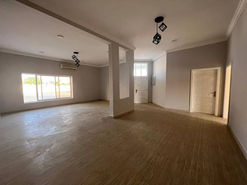 For sale villa + majlis+ services room directly from the owner in Umm