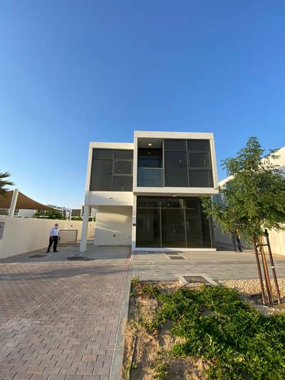 Luxurious 6BR Standalone Villa  – Single Row, Corner, and Spacious Villa