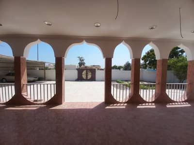 Excellent offer luxury 4bhk villa just 65k with majlis master bedroom In Al ghafia sharjah