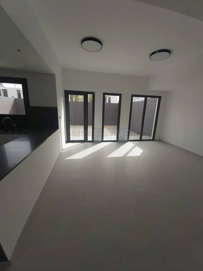 位于阿尔加达,萨拉布社区 3 卧室的别墅 2300000 AED - 7604408 位于阿尔加达,萨拉布社区 3 卧室的别墅 2300000 AED - 7604408