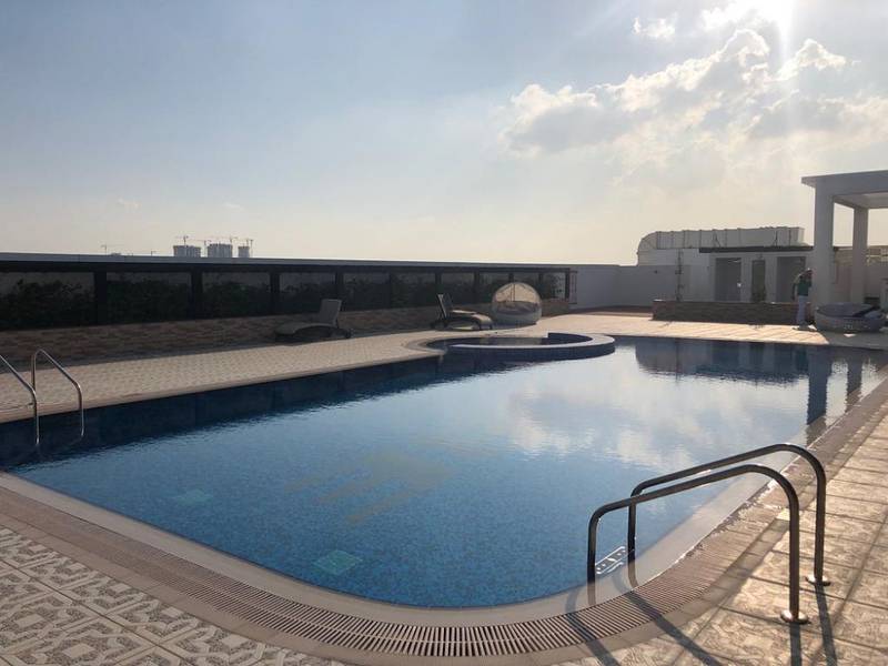 Квартира в Дубай Студио Сити，Глитц, 2 cпальни, 75000 AED - 3699098