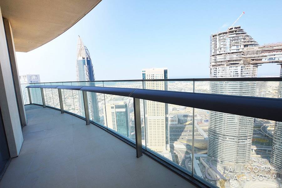 Sea Views | Direct Link To Dubai Mall | 2 Bed