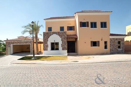 Brand New | Roof Terrace | 4 Bed + Maids Brand New | Roof Terrace | 4 Bed + Maids