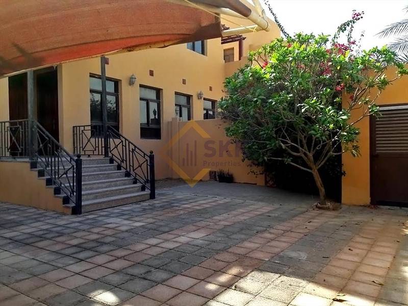 Beautiful 4Br villa with Private entrace