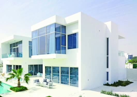 BE NEIGHBOR OF THE PRINCES and AL MKTOM PALACE , OWN READY VILLA AND PAY ON 10 YEARS. 