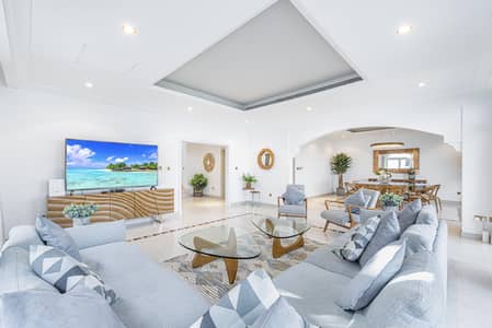 6 Bedroom Villa for Rent in Palm Jumeirah, Dubai - SEA VIEW | 6 BDR | PRIVATE POOL | PRIVATE BEACH