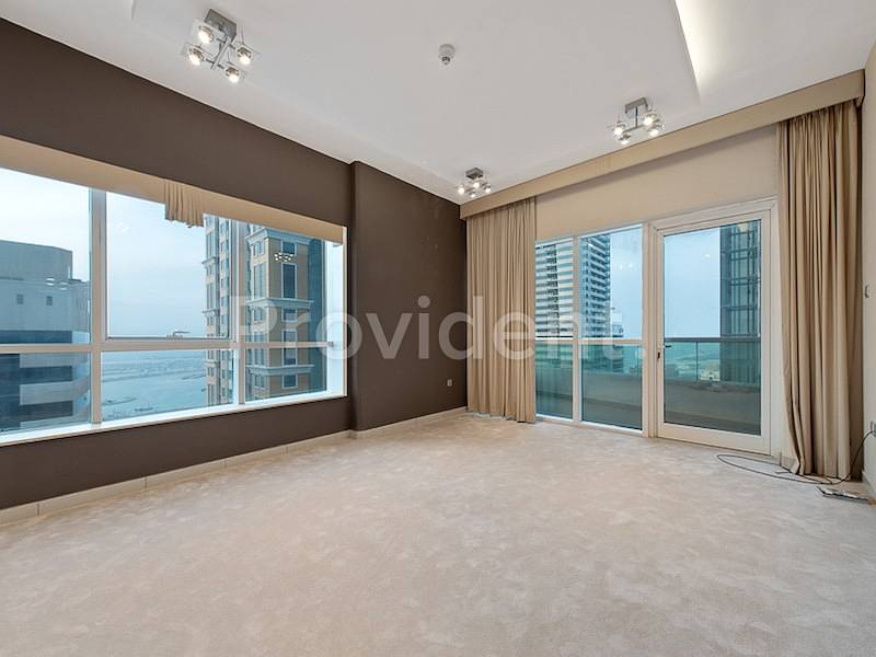 Vacant 3 Beds with Sea View
