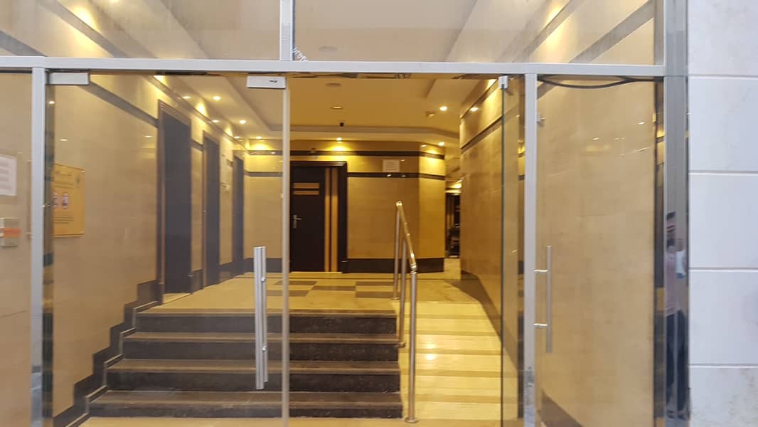 Building for sale in Al Rawda1 Ajman 10.000 SQFT g+1 VERY SPECIAL LOCATION . Building for sale in Al Rawda1 Ajman 10.000 SQFT g+1 VERY SPECIAL LOCATION .