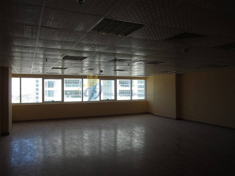 Big Office Space for Rent in One Lake Plaza