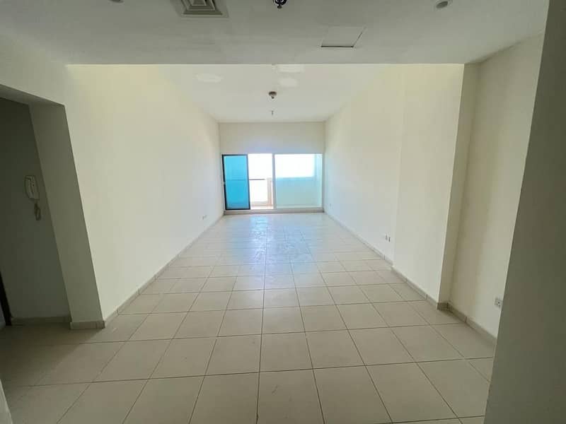 Super Deal !!! 2 Bedroom Closed kitchen For Rent Full Sea View