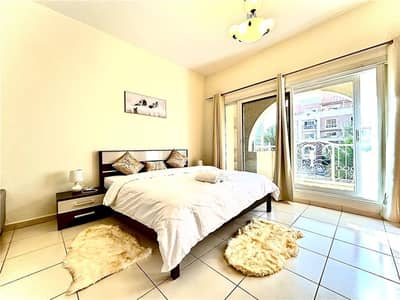 Studio for Rent in Jumeirah Village Circle (JVC), Dubai - 🌹 Embrace Serenity: Short-Term Retreats in Rose 2, District 12, JVC! 🏡✨