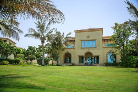 4 Bedroom Villa for Rent in Al Raha Beach, Abu Dhabi - Luxury Duplex Villa with direct beach access