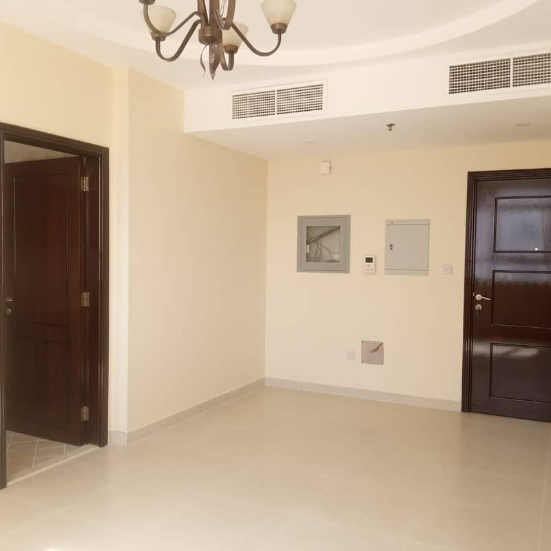 CHILLER FREE || NEAR MOE || 1 BHK WITH CLOSED KITCHEN ||  BALCONY