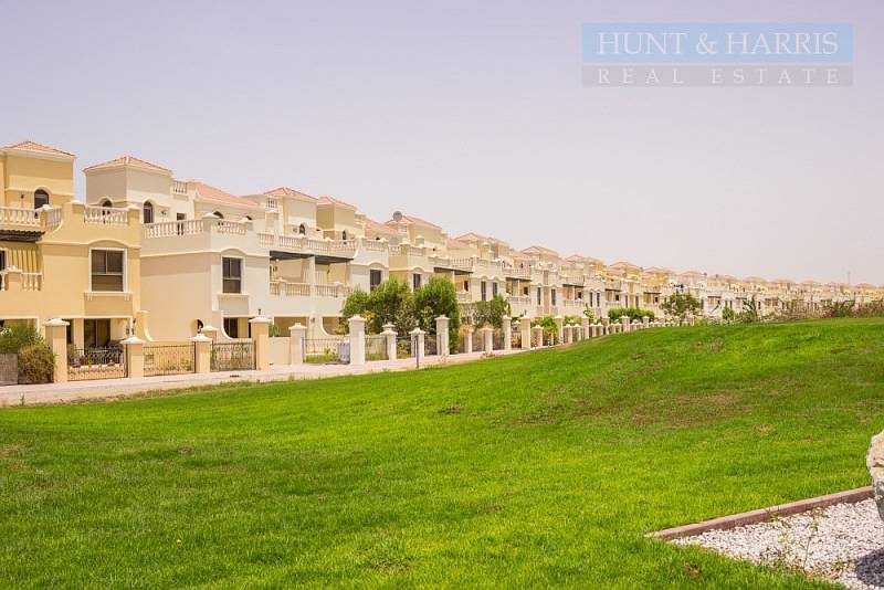 Ready to move in - Spacious Living - Al Hamra Townhouse