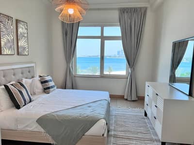 1 Bedroom Apartment for Rent in Palm Jumeirah, Dubai - Apartment with Sea View on the Palm