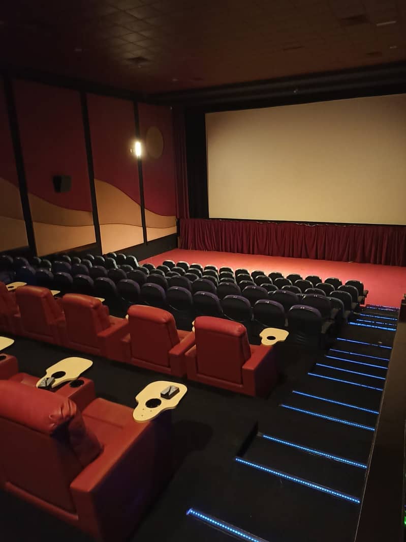 Prime Location -Amazing Cinema for Investment-Direct from the Owner Prime Location -Amazing Cinema for Investment-Direct from the Owner