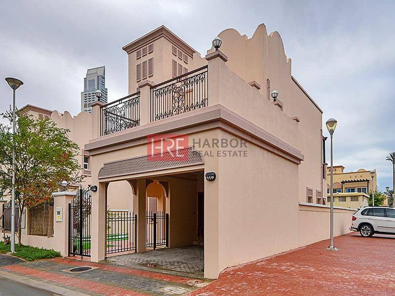 District 4C | Negotiable| Spacious| Quiet Location District 4C | Negotiable| Spacious| Quiet Location