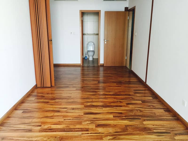 Large Unit | Well Maintained | Close to Metro Station