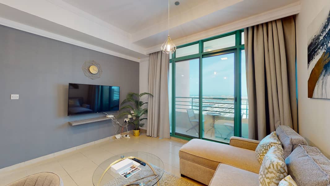 Classy 1BR with Sea View