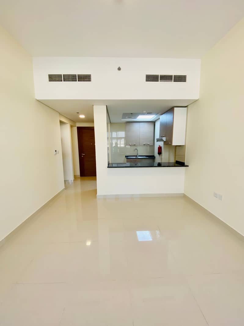 位于国际城，国际城二期（瓦尔萨4区），Al Helal Al Zahby 2 Building 1 卧室的公寓 38999 AED - 7491240