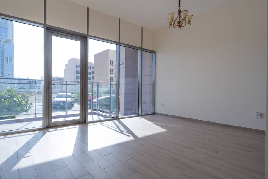 WELL MAINTAINED | MONTHLY OPTIONS I READY TO MOVE IN WELL MAINTAINED | MONTHLY OPTIONS I READY TO MOVE IN
