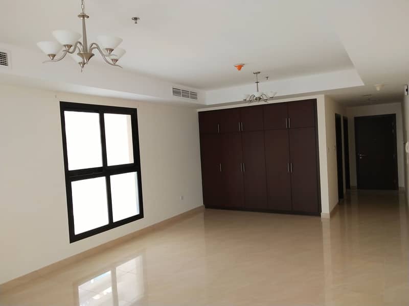 High floor studio for sale at Riah tower High floor studio for sale at Riah tower