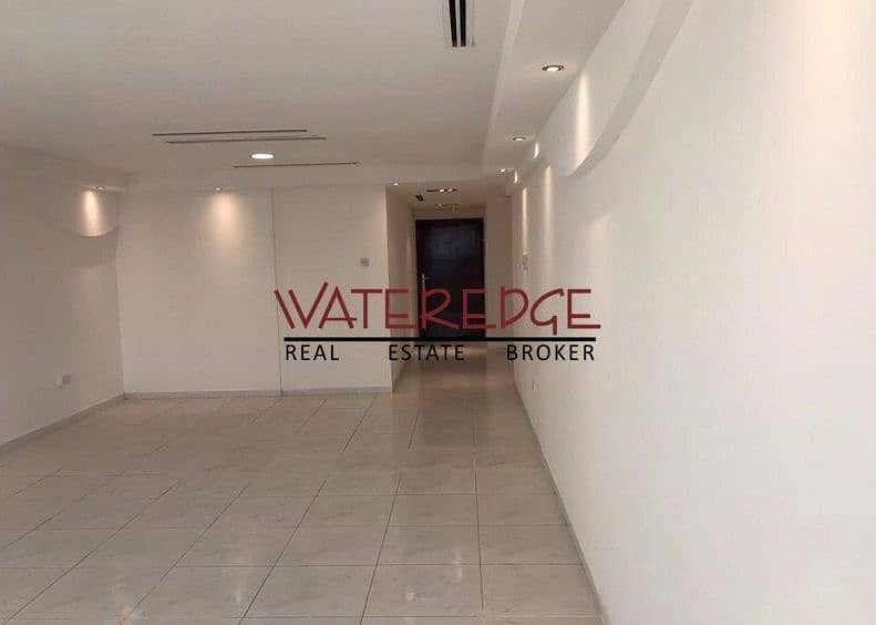 位于谢赫-扎耶德路，白冠大厦 2 卧室的公寓 78000 AED - 6598431