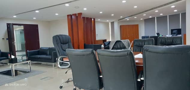 Office for Rent in Al Quoz, Dubai - Pristine 4975 Sqft Office at Paramount Location in Al Quoz