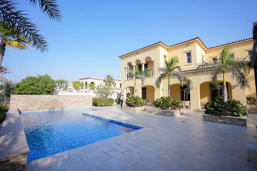🏡 Spacious Luxury Villa |  Golf & Sea View | Well-Priced