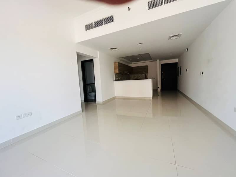 Canal View | with balcony | Bright | Specious Canal View | with balcony | Bright | Specious