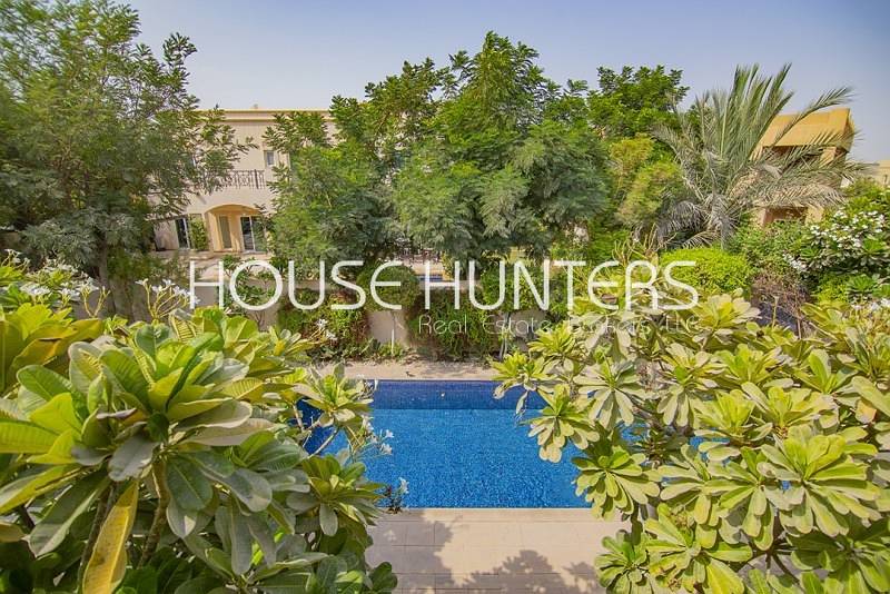 Stunning 6 bed| Private pool| Mature garden