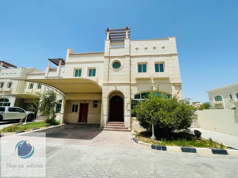 Вилла в Халифа Сити, 4 cпальни, 150000 AED - 6660083