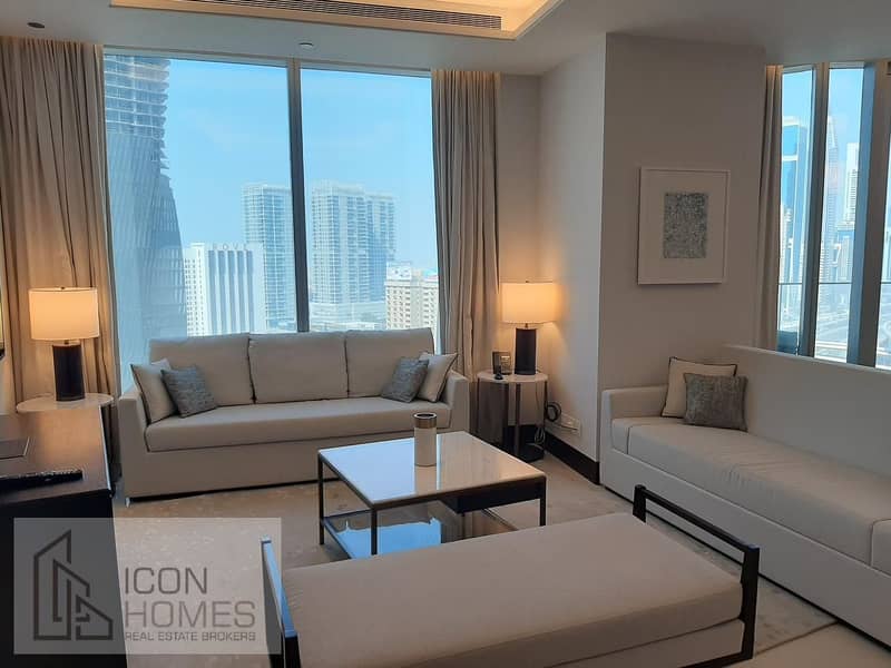 Iconic Living: Luxe 3BR Apartment at The Address Sky Views