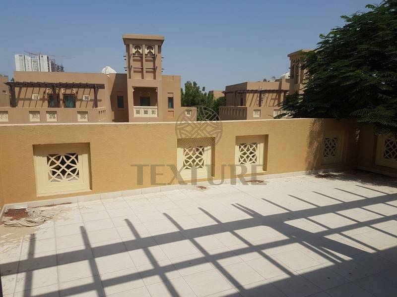 Single row 5+Maid+Store Nakheel villa in Al Furjan for sale