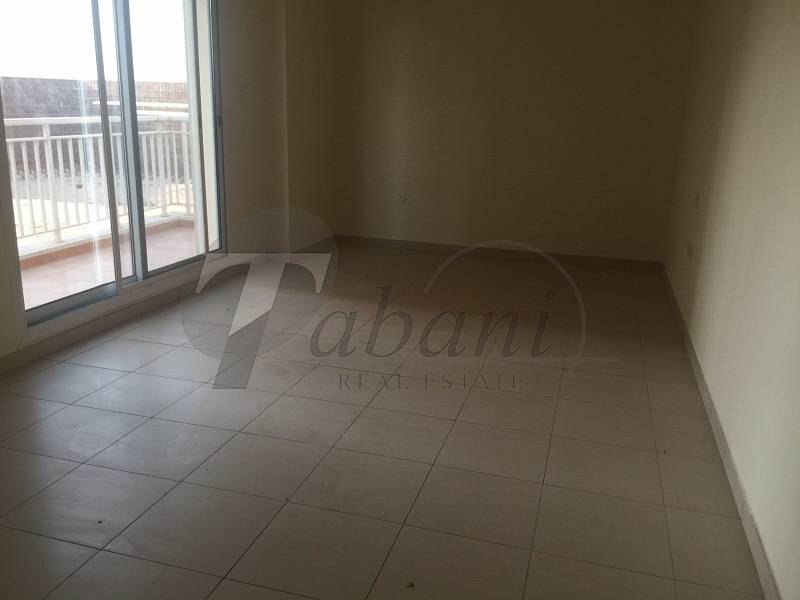THREE BED + STORE + LAUNDRY APARTMENT IN LIWAN