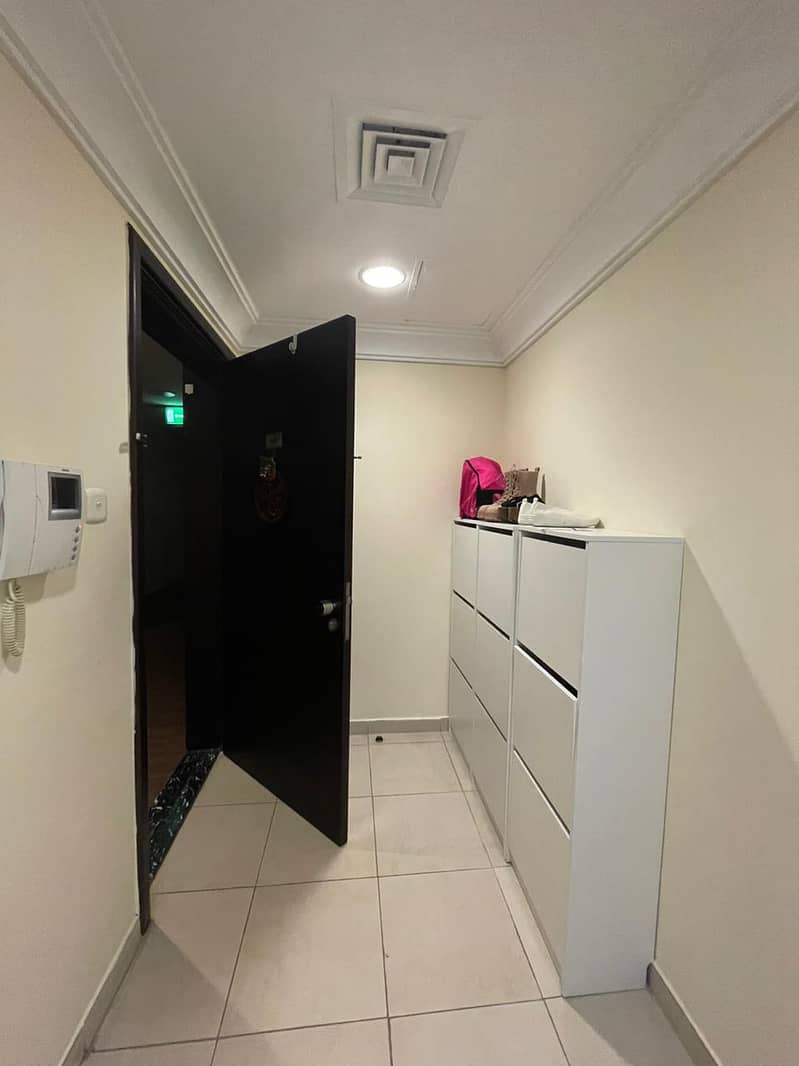 Jumeirah Lake Towers (JLT)，JLT Cluster Y，Lake Shore Tower 1 卧室 950000