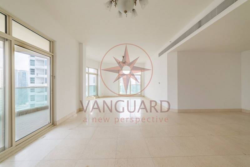 Elegant and Clean Apartment on Mid floor in Marina Mansion
