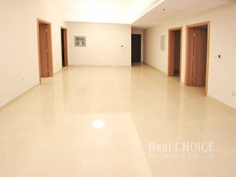 Spacious  Layout 2 BR Plus Maids Well Maintained